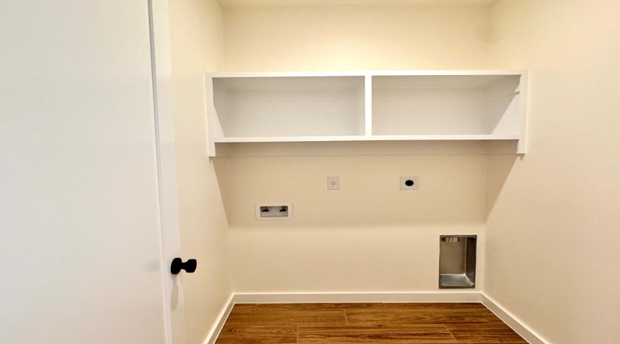 1511 Eagles LN, LAREDO, Texas 78045, 3 Bedrooms Bedrooms, 6 Rooms Rooms,2 BathroomsBathrooms,Residential,For Rent,1511 Eagles LN,20261107