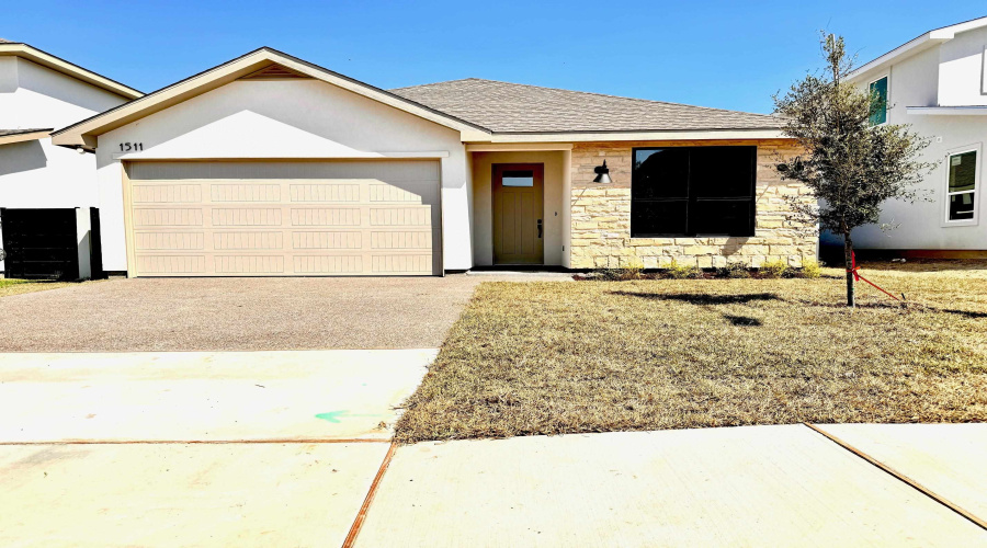 1511 Eagles LN, LAREDO, Texas 78045, 3 Bedrooms Bedrooms, 6 Rooms Rooms,2 BathroomsBathrooms,Residential,For Rent,1511 Eagles LN,20261107