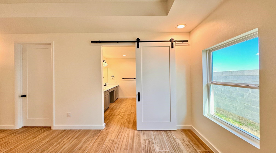 1511 Eagles LN, LAREDO, Texas 78045, 3 Bedrooms Bedrooms, 6 Rooms Rooms,2 BathroomsBathrooms,Residential,For Rent,1511 Eagles LN,20261107