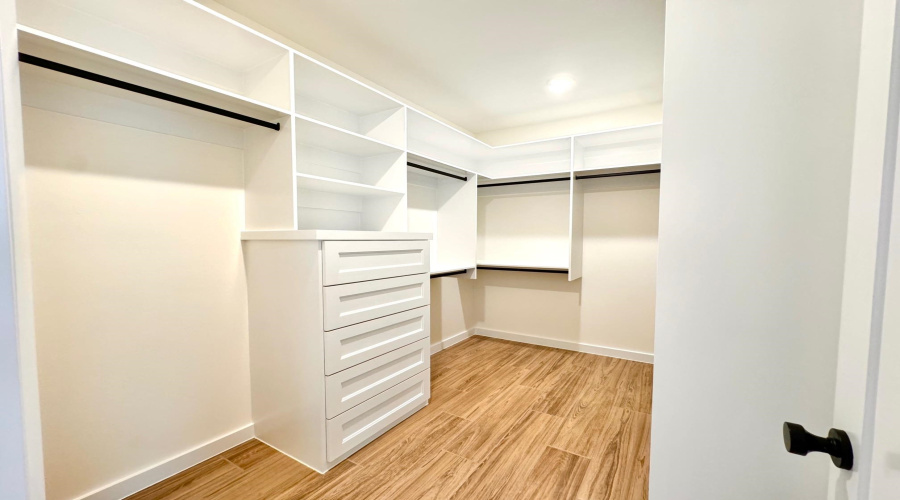 1511 Eagles LN, LAREDO, Texas 78045, 3 Bedrooms Bedrooms, 6 Rooms Rooms,2 BathroomsBathrooms,Residential,For Rent,1511 Eagles LN,20261107