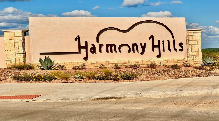 1511 Eagles LN, LAREDO, Texas 78045, 3 Bedrooms Bedrooms, 6 Rooms Rooms,2 BathroomsBathrooms,Residential,For Rent,1511 Eagles LN,20261107