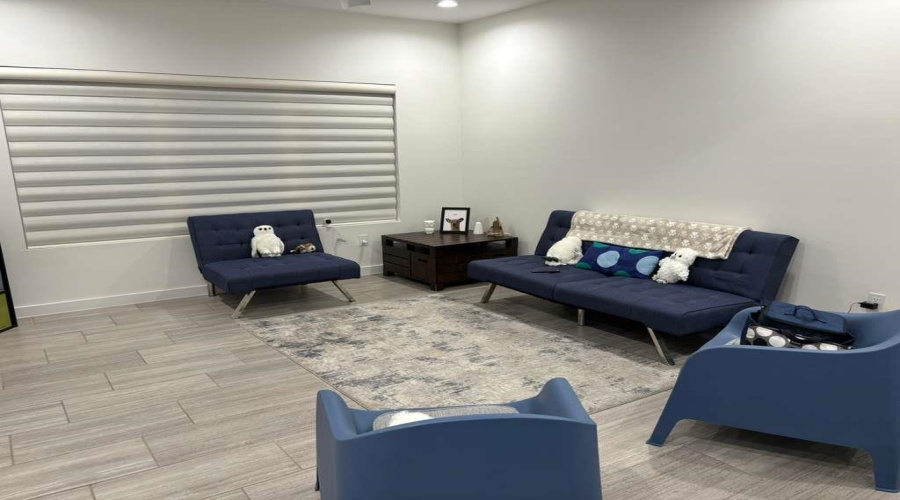 412 Deer Path Loop, Laredo, Texas 78045, 3 Bedrooms Bedrooms, 6 Rooms Rooms,2 BathroomsBathrooms,Residential,For Sale,412 Deer Path Loop,20261111