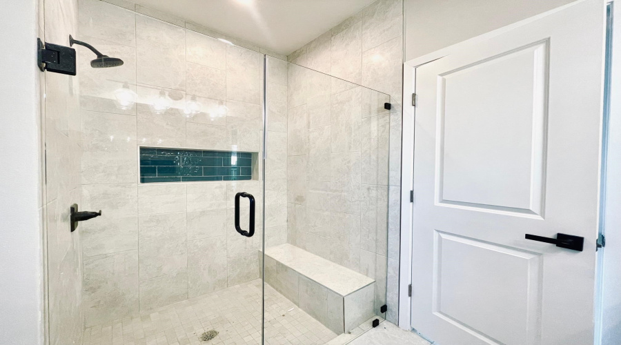 1426 Los Estribos Dr., LAREDO, Texas 78046, 3 Bedrooms Bedrooms, 5 Rooms Rooms,2 BathroomsBathrooms,Residential,For Rent,1426 Los Estribos Dr.,20261113