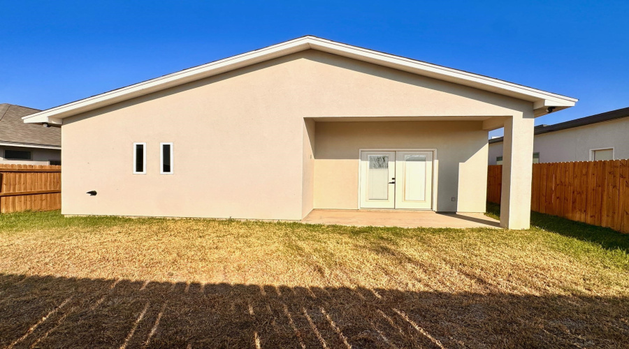 1426 Los Estribos Dr., LAREDO, Texas 78046, 3 Bedrooms Bedrooms, 5 Rooms Rooms,2 BathroomsBathrooms,Residential,For Rent,1426 Los Estribos Dr.,20261113