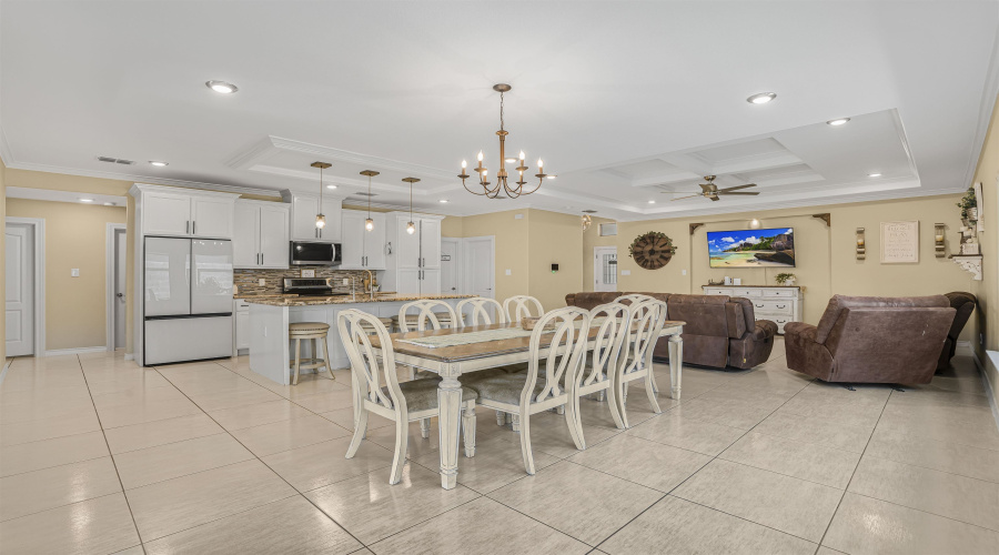 5409 Belmont Dr., Laredo, Texas 78043, 4 Bedrooms Bedrooms, 5 Rooms Rooms,2 BathroomsBathrooms,Residential,For Sale,5409 Belmont Dr.,20261115