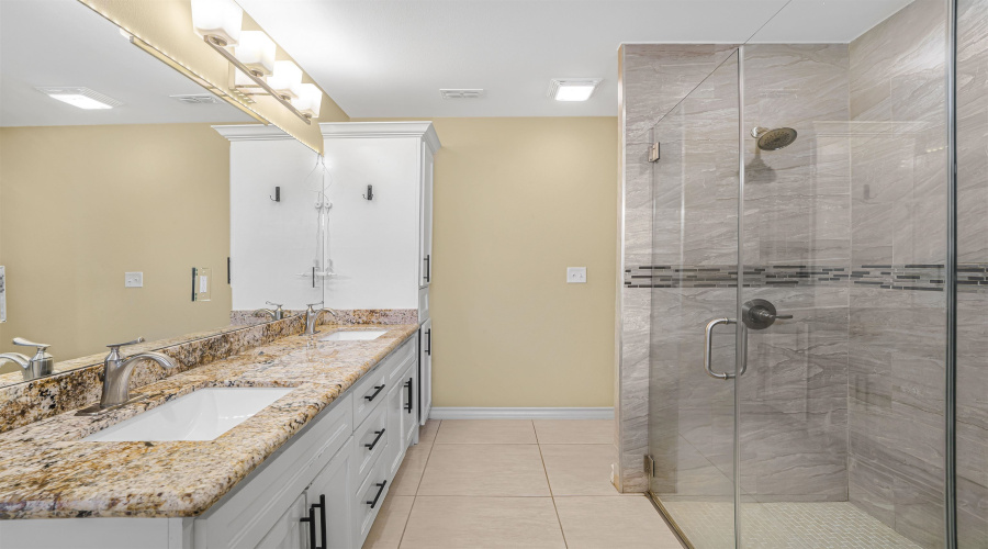 5409 Belmont Dr., Laredo, Texas 78043, 4 Bedrooms Bedrooms, 5 Rooms Rooms,2 BathroomsBathrooms,Residential,For Sale,5409 Belmont Dr.,20261115