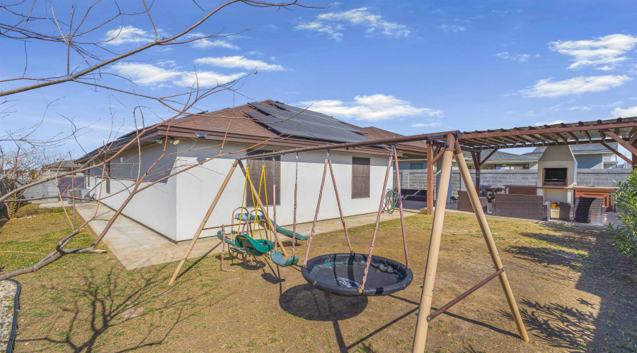 5409 Belmont Dr., Laredo, Texas 78043, 4 Bedrooms Bedrooms, 5 Rooms Rooms,2 BathroomsBathrooms,Residential,For Sale,5409 Belmont Dr.,20261115