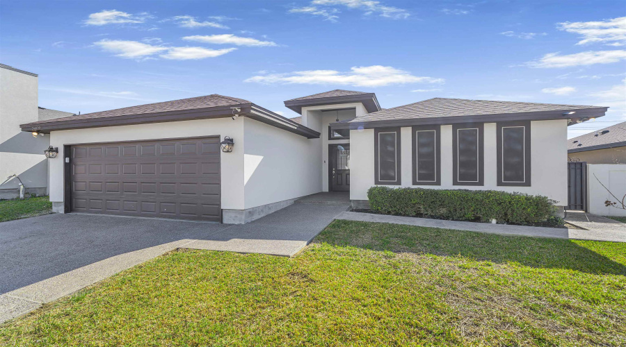 5409 Belmont Dr., Laredo, Texas 78043, 4 Bedrooms Bedrooms, 5 Rooms Rooms,2 BathroomsBathrooms,Residential,For Sale,5409 Belmont Dr.,20261115