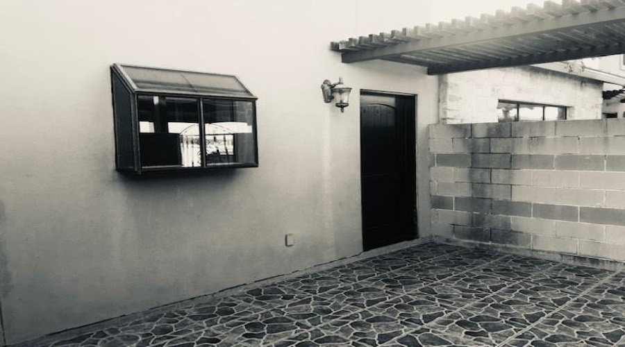 1609 Saldana Ave, LAREDO, Texas 78041, 3 Bedrooms Bedrooms, 5 Rooms Rooms,2 BathroomsBathrooms,Residential,For Rent,1609 Saldana Ave,20261116