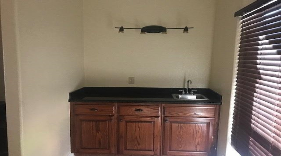 1609 Saldana Ave, LAREDO, Texas 78041, 3 Bedrooms Bedrooms, 5 Rooms Rooms,2 BathroomsBathrooms,Residential,For Rent,1609 Saldana Ave,20261116