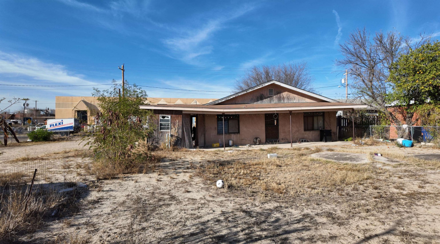 3215 Guadalupe St, LAREDO, Texas 78043, 3 Bedrooms Bedrooms, 5 Rooms Rooms,1 BathroomBathrooms,Residential,For Sale,3215 Guadalupe St,20261117