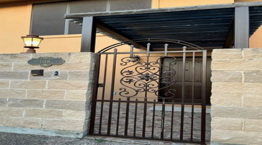 1609 Saldana Ave, LAREDO, Texas 78041, 2 Bedrooms Bedrooms, 3 Rooms Rooms,1 BathroomBathrooms,Residential,For Sale,1609 Saldana Ave,20261120