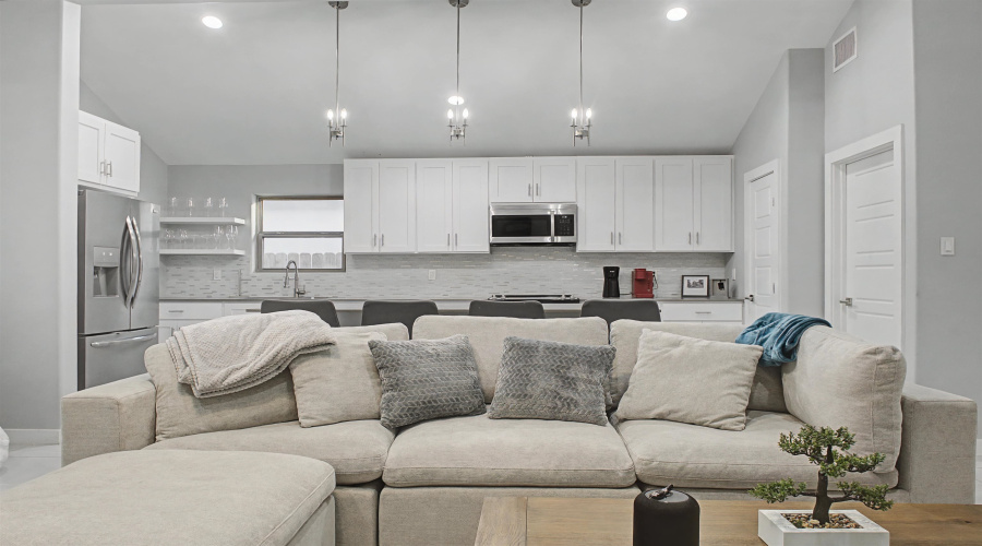 5410 Travesia Ct., Laredo, Texas 78046, 3 Bedrooms Bedrooms, 4 Rooms Rooms,2 BathroomsBathrooms,Residential,For Sale,5410 Travesia Ct.,20261122