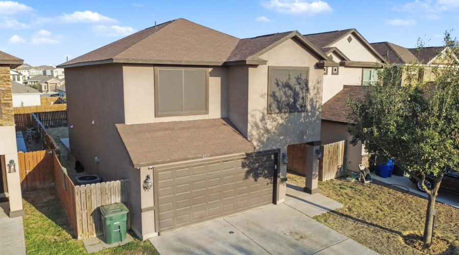 4305 Alina Dr., Laredo, Texas 78046, 3 Bedrooms Bedrooms, 5 Rooms Rooms,2 BathroomsBathrooms,Residential,For Rent,4305 Alina Dr.,20261125