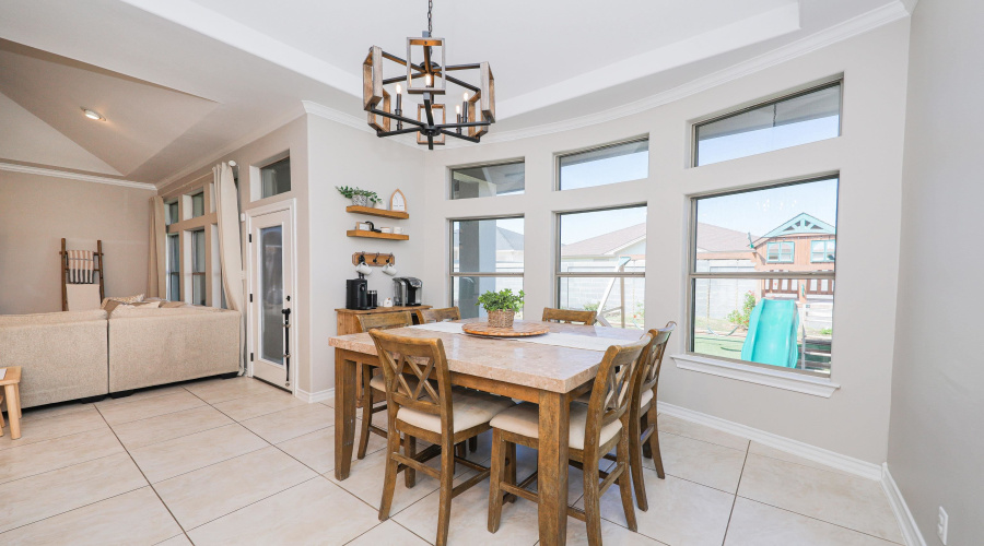 212 Bur Oak Dr, Laredo, Texas 78045, 3 Bedrooms Bedrooms, 6 Rooms Rooms,2 BathroomsBathrooms,Residential,For Sale,212 Bur Oak Dr,20261126