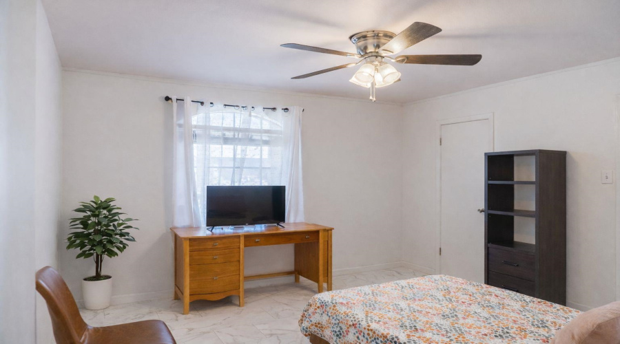 8601 Oakridge Lp, Laredo, Texas 78045, 4 Bedrooms Bedrooms, 5 Rooms Rooms,2 BathroomsBathrooms,Residential,For Sale,8601 Oakridge Lp,20261127