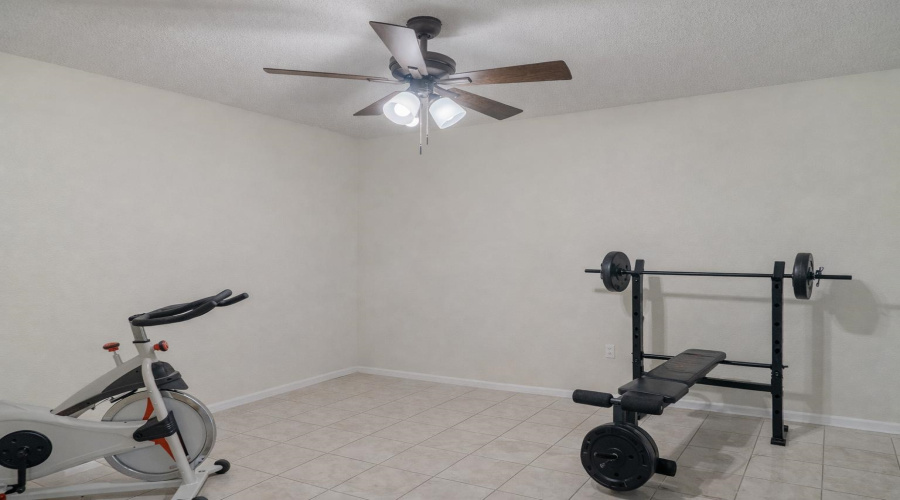 8601 Oakridge Lp, Laredo, Texas 78045, 4 Bedrooms Bedrooms, 5 Rooms Rooms,2 BathroomsBathrooms,Residential,For Sale,8601 Oakridge Lp,20261127