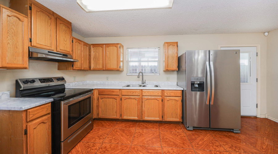 711 Royal Palm Dr, Laredo, Texas 78045, 3 Bedrooms Bedrooms, 5 Rooms Rooms,2 BathroomsBathrooms,Residential,For Sale,711 Royal Palm Dr,20261128