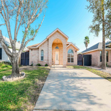 711 Royal Palm Dr, Laredo, Texas 78045, 3 Bedrooms Bedrooms, 5 Rooms Rooms,2 BathroomsBathrooms,Residential,For Sale,711 Royal Palm Dr,20261128