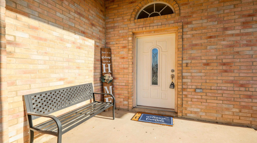 711 Royal Palm Dr, Laredo, Texas 78045, 3 Bedrooms Bedrooms, 5 Rooms Rooms,2 BathroomsBathrooms,Residential,For Sale,711 Royal Palm Dr,20261128