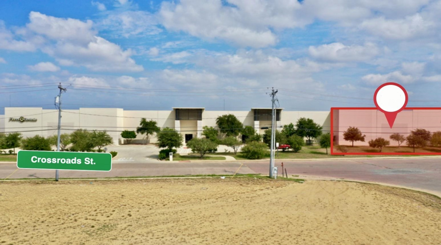 318 Crossroads St, Laredo, Texas 78045, 1 Bedroom Bedrooms, 1 Room Rooms,2 BathroomsBathrooms,Commercial/industrial,For Rent,318 Crossroads St,20261134