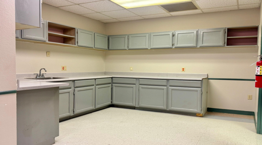 209 W Village Blvd, Laredo, Texas 78041, 11 Rooms Rooms,3 BathroomsBathrooms,Commercial retail/office,For Rent,209 W Village Blvd,20261129