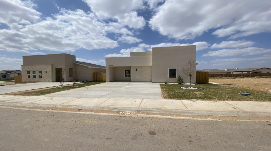 5218 Curuba Dr., LAREDO, Texas 78046, 3 Bedrooms Bedrooms, 4 Rooms Rooms,2 BathroomsBathrooms,Residential,For Sale,5218 Curuba Dr.,20261131