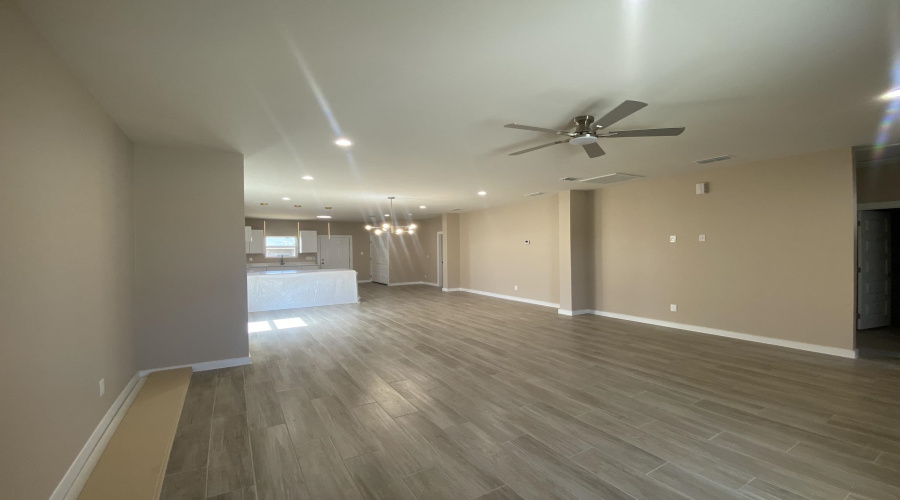 5218 Curuba Dr., LAREDO, Texas 78046, 3 Bedrooms Bedrooms, 4 Rooms Rooms,2 BathroomsBathrooms,Residential,For Sale,5218 Curuba Dr.,20261131