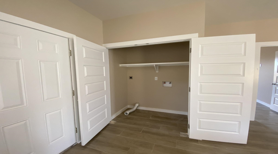 5218 Curuba Dr., LAREDO, Texas 78046, 3 Bedrooms Bedrooms, 4 Rooms Rooms,2 BathroomsBathrooms,Residential,For Sale,5218 Curuba Dr.,20261131