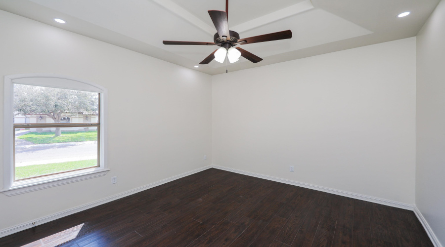 6631 Grande Bay Dr, Laredo, Texas 78041, 4 Bedrooms Bedrooms, 8 Rooms Rooms,3 BathroomsBathrooms,Residential,For Sale,6631 Grande Bay Dr,20261133