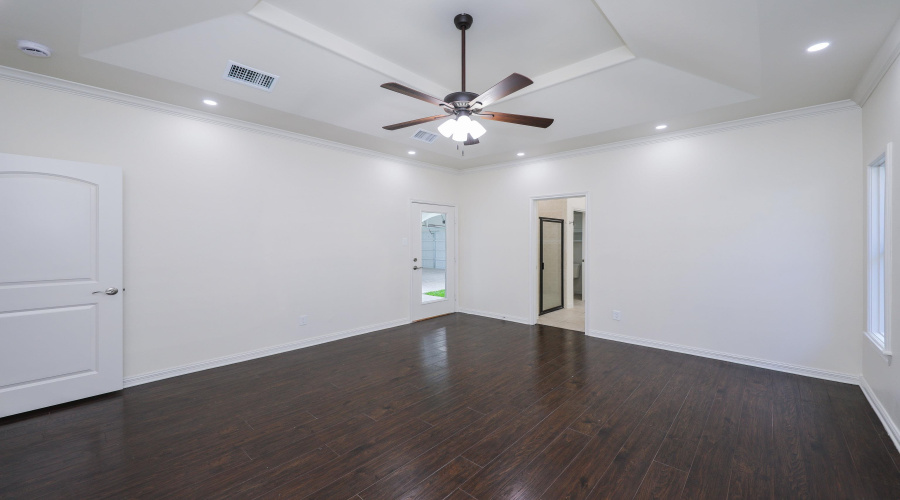 6631 Grande Bay Dr, Laredo, Texas 78041, 4 Bedrooms Bedrooms, 8 Rooms Rooms,3 BathroomsBathrooms,Residential,For Sale,6631 Grande Bay Dr,20261133