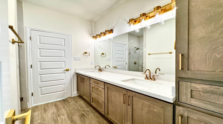 1405 Eagles LN, LAREDO, Texas 78045, 3 Bedrooms Bedrooms, 5 Rooms Rooms,2 BathroomsBathrooms,Residential,For Rent,1405 Eagles LN,20261137