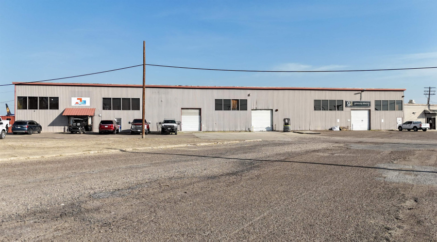 2015 Pappas St, Laredo, Texas 78041, 1 Bedroom Bedrooms, ,Commercial/industrial,For Rent,2015 Pappas St,20261136