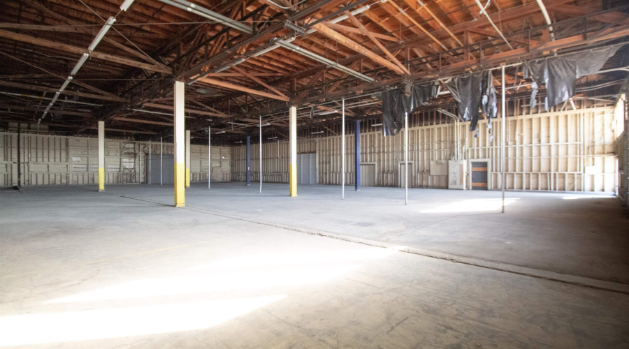 2015 Pappas St, Laredo, Texas 78041, 1 Bedroom Bedrooms, ,Commercial/industrial,For Rent,2015 Pappas St,20261136