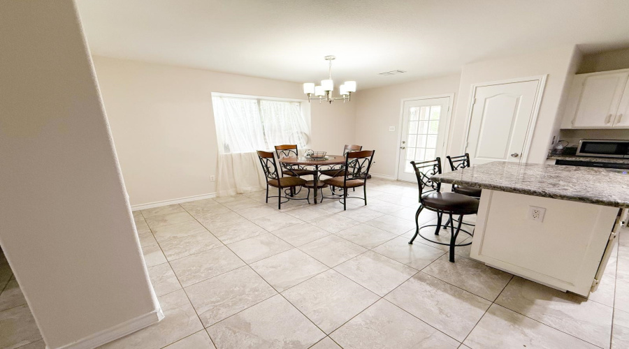 2103 Dorado Dr, Laredo, Texas 78046, 3 Bedrooms Bedrooms, 4 Rooms Rooms,2 BathroomsBathrooms,Residential,For Sale,2103 Dorado Dr,20261138