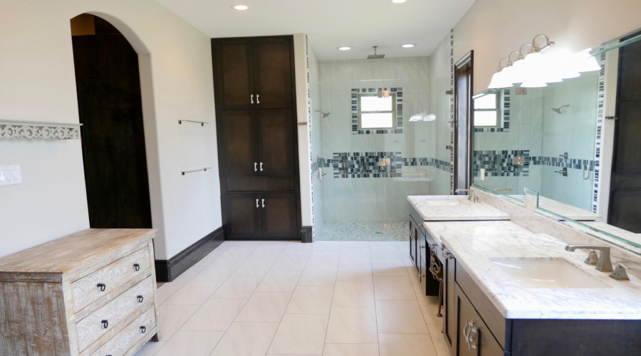 406 Jordan Dr, Laredo, Texas 78041-9141, 4 Bedrooms Bedrooms, 11 Rooms Rooms,4 BathroomsBathrooms,Residential,For Sale,406 Jordan Dr,20261139