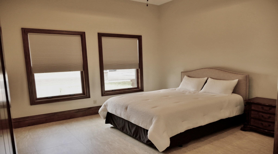 406 Jordan Dr, Laredo, Texas 78041-9141, 4 Bedrooms Bedrooms, 11 Rooms Rooms,4 BathroomsBathrooms,Residential,For Sale,406 Jordan Dr,20261139