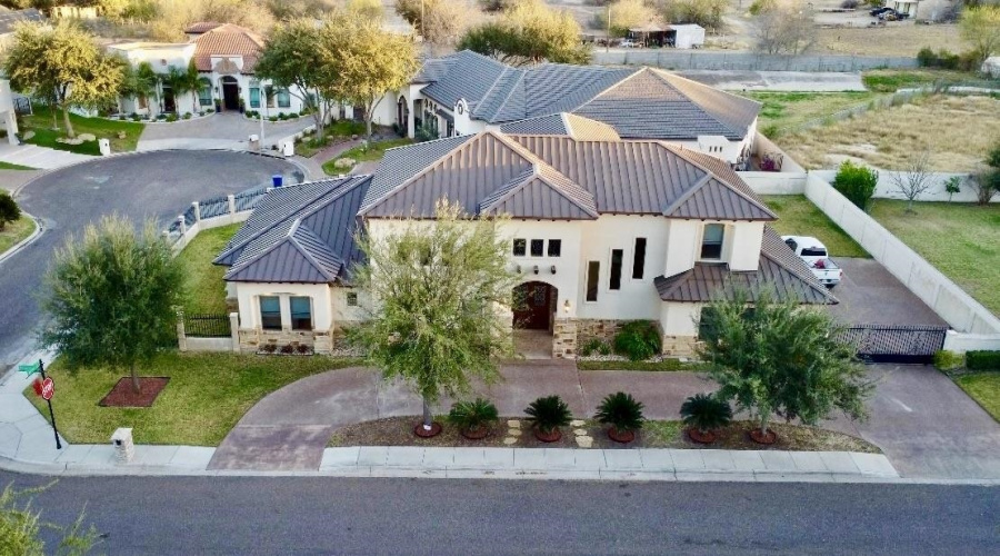 406 Jordan Dr, Laredo, Texas 78041-9141, 4 Bedrooms Bedrooms, 11 Rooms Rooms,4 BathroomsBathrooms,Residential,For Sale,406 Jordan Dr,20261139