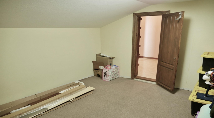 406 Jordan Dr, Laredo, Texas 78041-9141, 4 Bedrooms Bedrooms, 11 Rooms Rooms,4 BathroomsBathrooms,Residential,For Sale,406 Jordan Dr,20261139