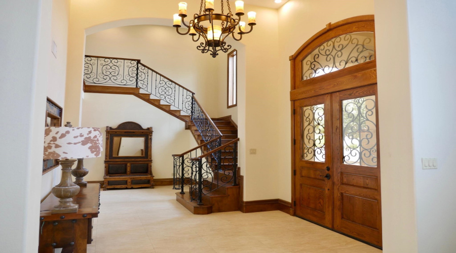 406 Jordan Dr, Laredo, Texas 78041-9141, 4 Bedrooms Bedrooms, 11 Rooms Rooms,4 BathroomsBathrooms,Residential,For Sale,406 Jordan Dr,20261139