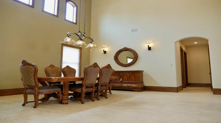 406 Jordan Dr, Laredo, Texas 78041-9141, 4 Bedrooms Bedrooms, 11 Rooms Rooms,4 BathroomsBathrooms,Residential,For Sale,406 Jordan Dr,20261139