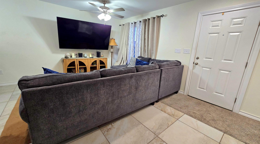 2207 Durazno Ct., Laredo, Texas 78046-0000, 4 Bedrooms Bedrooms, 7 Rooms Rooms,2 BathroomsBathrooms,Residential,For Sale,2207 Durazno Ct.,20261144