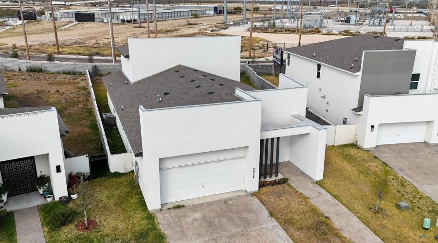 3924 Sun Valley Dr., Laredo, Texas 78045, 4 Bedrooms Bedrooms, 5 Rooms Rooms,3 BathroomsBathrooms,Residential,For Sale,3924 Sun Valley Dr.,20261149