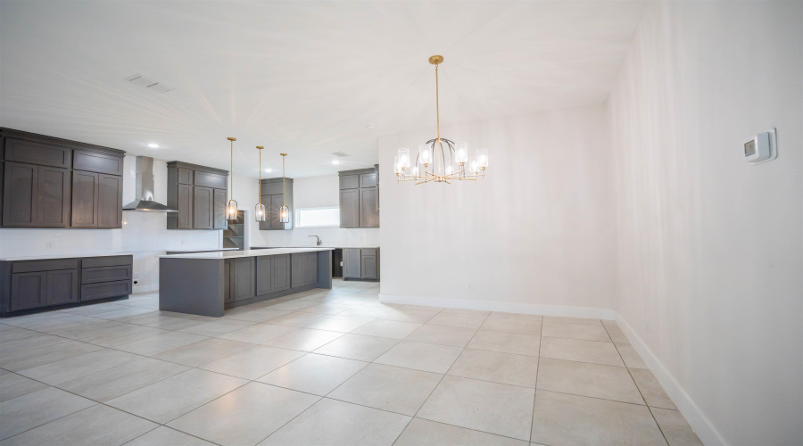 3924 Sun Valley Dr., Laredo, Texas 78045, 4 Bedrooms Bedrooms, 5 Rooms Rooms,3 BathroomsBathrooms,Residential,For Sale,3924 Sun Valley Dr.,20261149