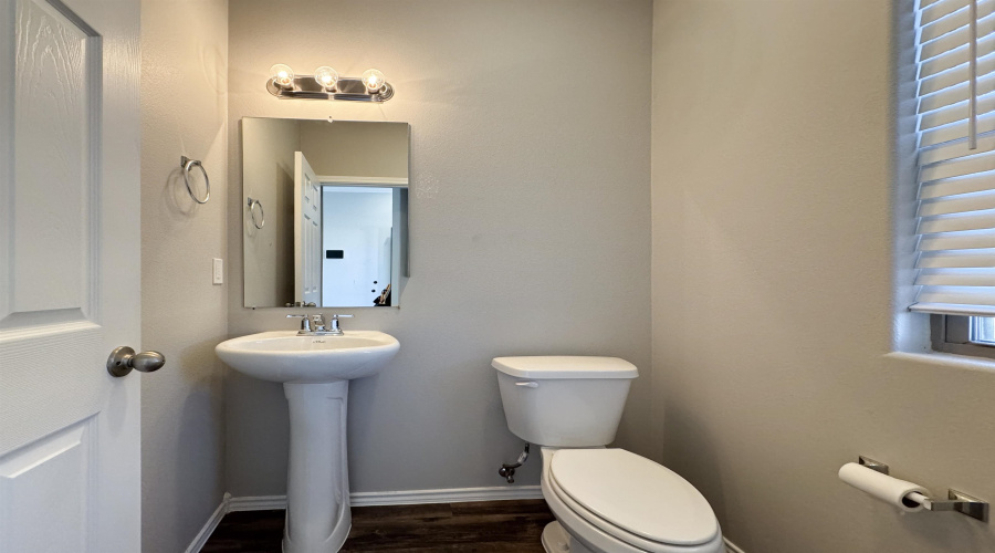 5802 Moses Lp., Laredo, Texas 78046, 3 Bedrooms Bedrooms, 6 Rooms Rooms,2 BathroomsBathrooms,Residential,For Sale,5802 Moses Lp.,20261151