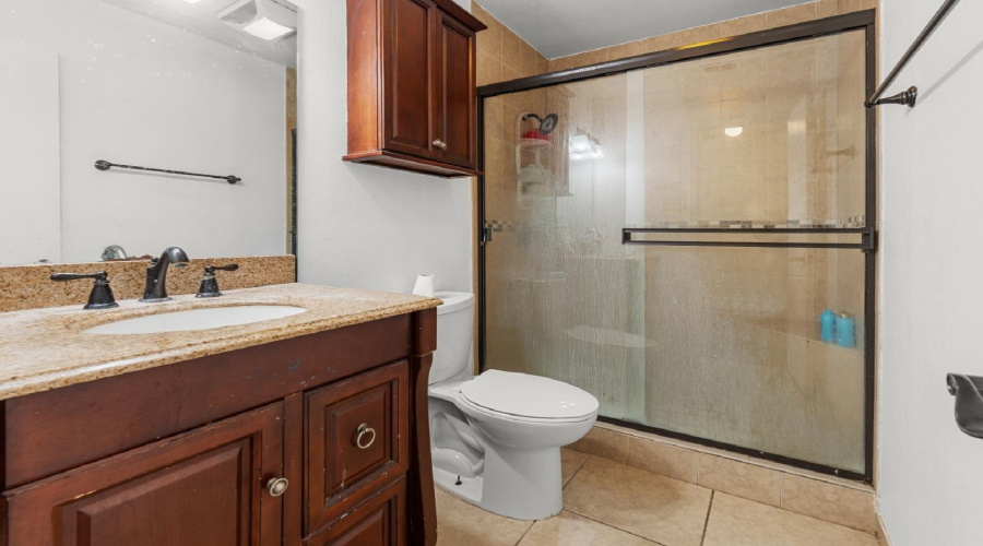 8647 Oakridge Lp, laredo, Texas 78045, 3 Bedrooms Bedrooms, 5 Rooms Rooms,2 BathroomsBathrooms,Residential,For Sale,8647 Oakridge Lp,20261155