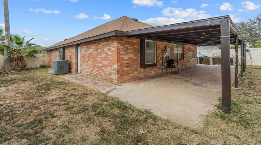 8647 Oakridge Lp, laredo, Texas 78045, 3 Bedrooms Bedrooms, 5 Rooms Rooms,2 BathroomsBathrooms,Residential,For Sale,8647 Oakridge Lp,20261155
