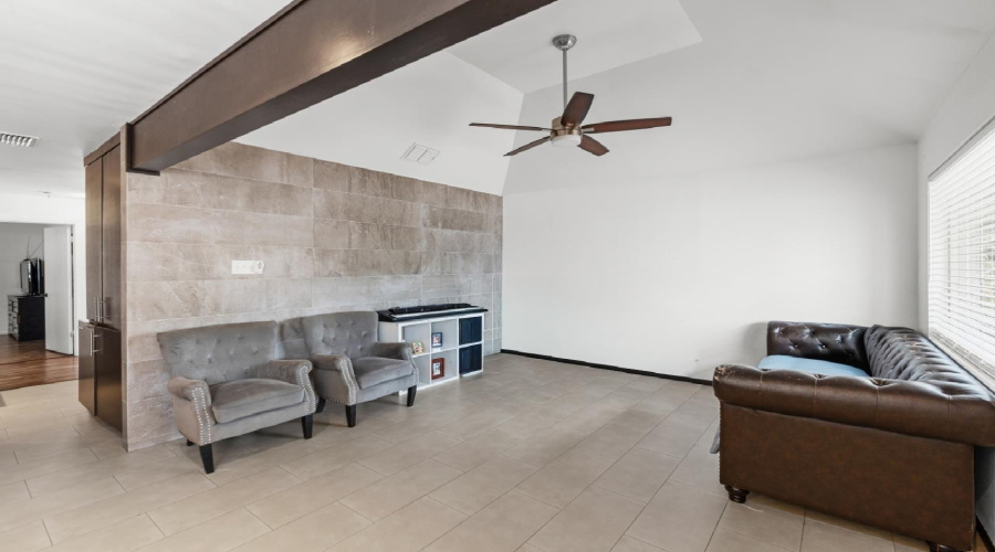 8647 Oakridge Lp, laredo, Texas 78045, 3 Bedrooms Bedrooms, 5 Rooms Rooms,2 BathroomsBathrooms,Residential,For Sale,8647 Oakridge Lp,20261155