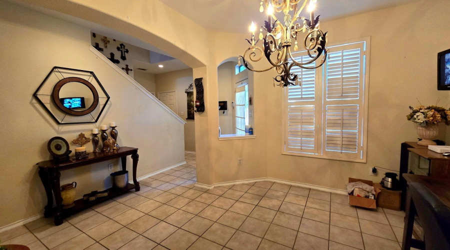 9310 Albany Dr, Laredo, Texas 78041-0000, 4 Bedrooms Bedrooms, 9 Rooms Rooms,3 BathroomsBathrooms,Residential,For Sale,9310 Albany Dr,20261156