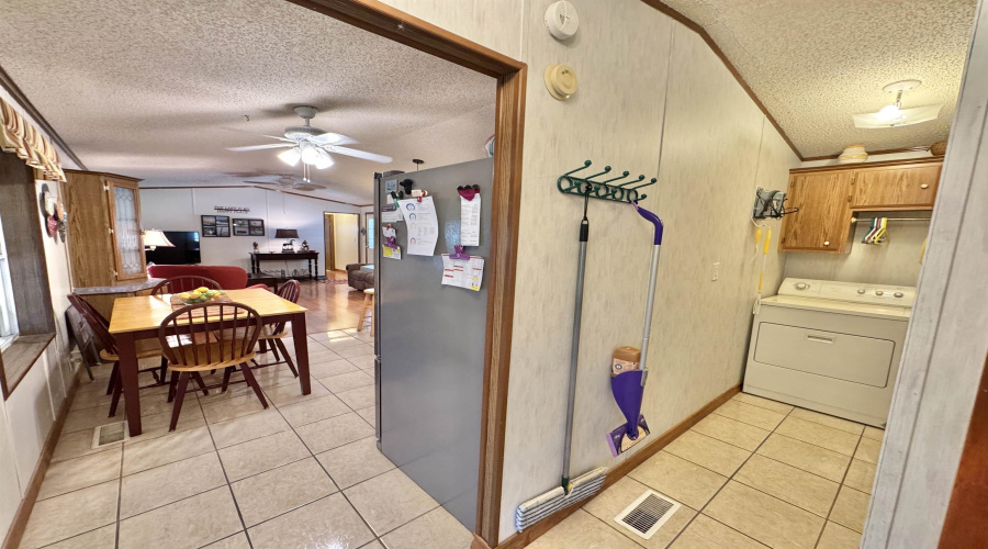 112 Autumn Ln., ZAPATA, Texas 78076, 2 Bedrooms Bedrooms, 4 Rooms Rooms,2 BathroomsBathrooms,Residential,For Sale,112 Autumn Ln.,20261157